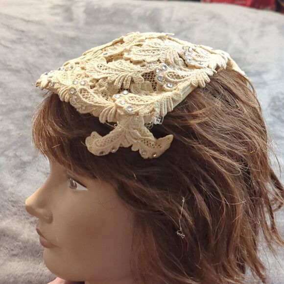 Vintage 1950's Womens Emporium Hat San Francisco New York Rhinestones Cream - Picture 3 of 9